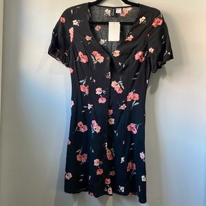 2/$10 NWT H&M Button Down Black & Coral Floral Dress